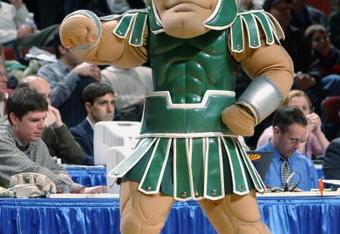 CHICAGO - MARCH 13:  The mascot for Michigan State University entertains fans during the Big Ten Men's Basketball Tournament game between the Michigan State University Spartans and the Purdue University Boilermakers at the United Center on March 14, 2003 in Chicago, Illinois. Michigan State defeated Purdue 54-42.  (Photo by Jonathan Daniel/Getty Images)
