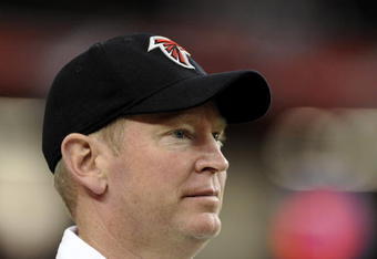 ATLANTA - NOVEMBER 23: Offensive coordinaor Mike Mularkey of the Atlanta Falcons watches play against the Carolina Panthers at the Georgia Dome on November 23, 2008 in Atlanta, Georgia.  (Photo by Al Messerschmidt/Getty Images) 