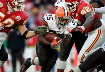 KANSAS CITY, MO - DECEMBER 20:  Running back Jerome Harrison #35 of the Cleveland Browns carries the ball during the game against the Kansas City Chiefs on December 20, 2009 at Arrowhead Stadium in Kansas City, Missouri.  (Photo by Jamie Squire/Getty Images)