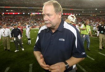 GLENDALE, AZ - DECEMBER 28:  Head coach Mike Holmgren of the Seattle Seahawks walks off the field after the game with the Arizona Cardinals on December 28, 2008 at University of Phoenix Stadium in Glendale, Arizona.  The Cardinals won 34-21.  (Photo by Stephen Dunn/Getty Images)