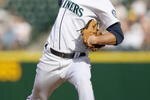 SEATTLE - SEPTEMBER 17:  Brandon Morrow #35 of the Seattle Mariners pitches during the game against the Chicago White Sox on September 17, 2009 at Safeco Field in Seattle, Washington. (Photo by Otto Greule Jr/Getty Images)
