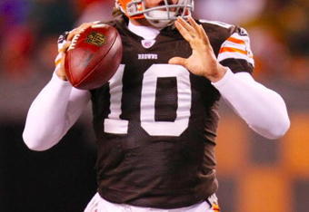 CLEVELAND - DECEMBER 10: Quarterback Brady Quinn #10 of the Cleveland Browns throws a pass against the Pittsburgh Steelersat Cleveland Browns Stadium on December 10, 2009 in Cleveland, Ohio. (Photo by Greg Shamus/Getty Images)