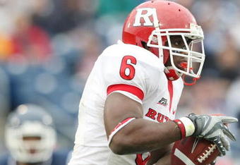 EAST HARTFORD, CT - OCTOBER 31:  Mohamed Sanu #6 of the Rutgers Scarlet Knights carries the ball in the second half against the Connecticut Huskies on October 31, 2009 at Rentschler Field in East Hartford, Connecticut.Rutgers defeated Connecticut 28-24.  (Photo by Elsa/Getty Images)