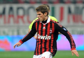 MILAN, ITALY - DECEMBER 05:  Klaas-Jan Huntelaar during the Serie A match between Milan and Sampdoria at Stadio Giuseppe Meazza on December 5, 2009 in Milan, Italy.  (Photo by Massimo Cebrelli/Getty Images)