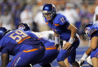 BOISE, ID - SEPTEMBER 3: Quarterback Kellen Moore #6 of the Boise State Broncos yells out the play to his linemen in the third quarter of the game against the Oregon Ducks at Bronco Stadium on September 3, 2009 in Boise, Idaho. Boise State won the game 19-8. (Photo by Steve Dykes/Getty Images)