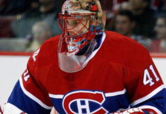 MONTREAL- SEPTEMBER 24:  Jaroslav Halak #41 of the Montreal Canadiens warms up prior to the NHL preseason game against the Boston Bruins on September 24, 2009 at the Bell Centre in Montreal, Quebec, Canada.  The Bruins defeated the Canadiens 2-1 in a shootout.  (Photo by Richard Wolowicz/Getty Images)