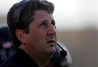 AUSTIN, TX - OCTOBER 22:  Head coach Mike Leach of the Texas Tech Red Raiders looks on during a game against the Texas Longhorns on October 22, 2005 at Texas Memorial Stadium in Austin, Texas. Texas defeated Texas Tech 52-17.  (Photo by Ronald Martinez/Getty Images) 