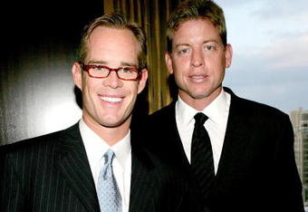 NEW YORK - MAY 3:  (U.S. TABS AND HOLLYWOOD REPORTER OUT) Sports caster Joe Buck and former NFL quarterback Troy Aikman attend the Syracuse University's S.I. Newhouse School of Public Communications Gala at the Mandarin Oriental Hotel May 3, 2005 in New York City.  (Photo by Paul Hawthorne/Getty Images)
