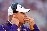 TUSCALOOSA, AL - NOVEMBER 07:  Head coach Les Miles of the Louisiana State University Tigers against the Alabama Crimson Tide at Bryant-Denny Stadium on November 7, 2009 in Tuscaloosa, Alabama.  (Photo by Kevin C. Cox/Getty Images)