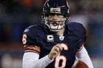CHICAGO - DECEMBER 28:  Quarterback Jay Cutler #6 of the Chicago Bears runs the ball against the Minnesota Vikings in the first half at Soldier Field on December 28, 2009 in Chicago, Illinois. (Photo by Jonathan Daniel/Getty Images)