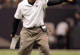 NEW ORLEANS - DECEMBER 27:  Head coach Raheem Morris of the Tampa Bay Buccaneers motions on the sidelines during the game against the New Orleans Saints at the Louisiana Superdome on December 27, 2009 in New Orleans, Louisiana. (Photo by Jamie Squire/Getty Images)