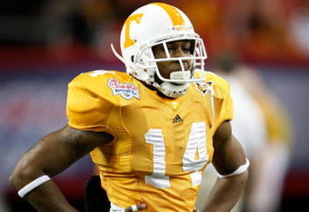 ATLANTA - DECEMBER 31:  Safety Eric Berry #14 of the Tennessee Volunteers takes a breather during the Chick-Fil-A Bowl against the Virginia Tech Hokies at the Georgia Dome on December 31, 2009 in Atlanta, Georgia.  The Hokies beat the Volunteers 37-14.  (Photo by Mike Zarrilli/Getty Images)