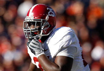 AUBURN, AL - NOVEMBER 27:  Rolando McClain #25 of the Alabama Crimson Tide against the Auburn Tigers at Jordan-Hare Stadium on November 27, 2009 in Auburn, Alabama.  (Photo by Kevin C. Cox/Getty Images)