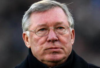 LONDON, ENGLAND - DECEMBER 19:  Sir Alex Ferguson the Manchester United manager looks on during the Barclays Premier League match between Fulham and Manchester United at Craven Cottage on December 19, 2009 in London, England.  (Photo by Phil Cole/Getty Images)
