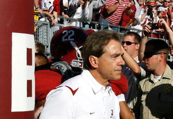 TUSCALOOSA, AL - NOVEMBER 07:  Head coach Nick Saban of the Alabama Crimson Tide leads his team onto the field to face the Louisiana State University Tigers at Bryant-Denny Stadium on November 7, 2009 in Tuscaloosa, Alabama.  (Photo by Kevin C. Cox/Getty Images)