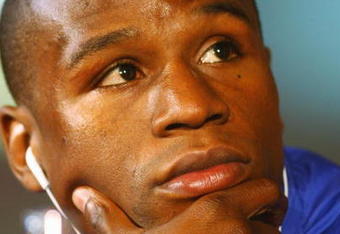 LONDON, ENGLAND - MAY 21:  Floyd Mayweather of America talks to the press as he announces the fight between himself and Juan Manuel Marquez of Mexico on May 21, 2009 in London, England. The fight's set to take place on July 18, 2009 at the MGM Grand in Las Vegas (Photo by Tom Shaw/Getty Images)