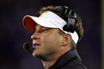 LEXINGTON, KY - NOVEMBER 28:  Lane Kiffin the Head Coach of the Tennessee Volunteers looks on during the SEC game against the Kentucky Wildcats at Commonwealth Stadium on November 28, 2009 in Lexington, Kentucky.  (Photo by Andy Lyons/Getty Images)