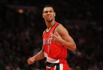 NEW YORK - DECEMBER 07:  Brandon Roy #7 of the Portland Trail Blazers reacts during NBA action against the New York Knicks at Madison Square Garden on December 7, 2009 in New York, New York. NOTE TO USER: User expressly acknowledges and agrees that, by downloading and/or using this Photograph, user is consenting to the terms and conditions of the Getty Images License Agreement.  (Photo by Nick Laham/Getty Images)