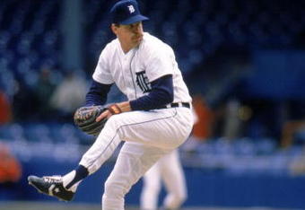DETROIT - 1989:  Jack Morris #47 of the Detroit Tigers winds up for a pitch during a game in 1989 at Tiger Stadium in Detroit, Michigan.  (Photo by Rick Stewart/Getty Images)