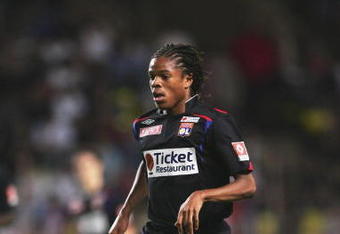 MONTE CARLO, MONACO - MAY 19: Loic Remy of Lyon during the Ligue 1 match between Monaco and Lyon at the Stade Louis II, May 19, 2007 in Monte Carlo, Monaco. (Photo by Michael Steele/Getty Images)