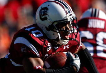 COLUMBIA, SC - NOVEMBER 28:  Brian Maddox #10 of the South Carolina Gamecocks runs upfield during the game against the Clemson Tigers at Williams-Brice Stadium on November 28, 2009 in Columbia, South Carolina.  (Photo by Scott Halleran/Getty Images)