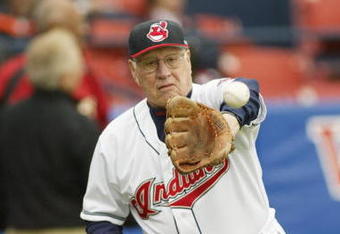 WINTER HAVEN, FL - MARCH 3:  Former Indian and Hall of Fame pitcher Bob Feller plays catch before a Spring Training game against the Houston Astros on March 3, 2005 at Chain-O-Lakes Park in Winter Haven, Florida. The Indians won 7-3. (Photo by Rick Stewart/Getty Images)