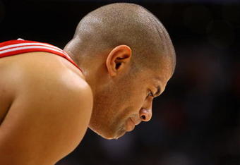 PHOENIX - JANUARY 06:  Shane Battier #31 of the Houston Rockets during the NBA game against the Phoenix Suns at US Airways Center on January 6, 2010 in Phoenix, Arizona. The Suns defeated the Rockets 118-110.  NOTE TO USER: User expressly acknowledges and agrees that, by downloading and or using this photograph, User is consenting to the terms and conditions of the Getty Images License Agreement.  (Photo by Christian Petersen/Getty Images)