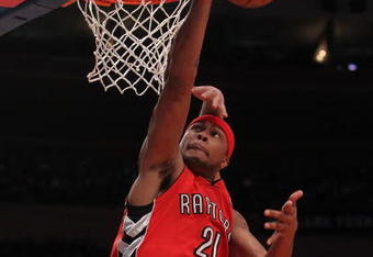 NEW YORK - JANUARY 28: Antoine Wright #21 of the Toronto Raptors lays the ball up against the New York Knicks at Madison Square Garden on January 28, 2010 in New York, New York. NOTE TO USER: User expressly acknowledges and agrees that, by downloading and or using this photograph, User is consenting to the terms and conditions of the Getty Images License Agreement.  (Photo by Nick Laham/Getty Images)