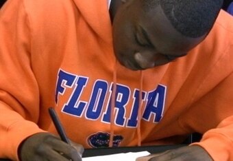 Debose_20signs_original145127_crop_340x234