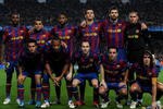BARCELONA, SPAIN - NOVEMBER 24:  FC Barcelona poses for a team picture prior to the start of the UEFA Champions League group F match between FC Barcelona and Inter Milan at the Camp Nou Stadium on November 24, 2009 in Barcelona, Spain. Barcelona won the match 2-0.  (Photo by Jasper Juinen/Getty Images)