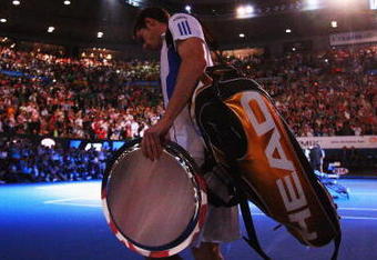 MELBOURNE, AUSTRALIA - JANUARY 31:  Andy Murray of Great Britain walks off Rod Laver Arena after his men's final match against Roger Federer of Switzerland during day fourteen of the 2010 Australian Open at Melbourne Park on January 31, 2010 in Melbourne, Australia.  (Photo by Ryan Pierse/Getty Images)
