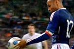 990125-thierry-henry-handball_crop_150x100