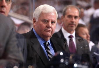 GLENDALE, AZ - OCTOBER 10:  Head coach Ken Hitchcock of the Columbus Blue Jackets looks on during the NHL game against the Phoenix Coyotes at Jobing.com Arena on October 10, 2009 in Glendale, Arizona. The Blue Jackets defeated the Coyotes 2-0.  (Photo by Christian Petersen/Getty Images)