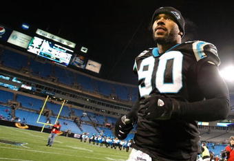 CHARLOTTE, NC - DECEMBER 20:  Julius Peppers #90 of the Carolina Panthers against the Minnesota Vikings at Bank of America Stadium on December 20, 2009 in Charlotte, North Carolina.  (Photo by Kevin C. Cox/Getty Images)