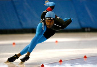 KEARNS, UT - DECEMBER 27: Shani Davis competes in the 1000 meter event during the U.S. Speedskating Championships at the Utah Olympic Oval on December 27, 2009 in Kearns, Utah.  (Photo by Matthew Stockman/Getty Images)