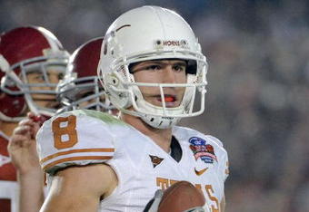 PASADENA, CA - JANUARY 07:  Wide receiver Jordan Shipley #8 of the Texas Longhorns looks on after a catch against the Alabama Crimson Tide during the Citi BCS National Championship game at the Rose Bowl on January 7, 2010 in Pasadena, California.  (Photo by Harry How/Getty Images)