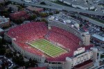 Memorialstadium2929_crop_150x100