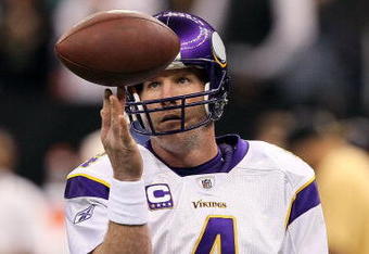 NEW ORLEANS - JANUARY 24:  Brett Favre #4 of the Minnesota Vikings warms up against the New Orleans Saints during the NFC Championship Game at the Louisiana Superdome on January 24, 2010 in New Orleans, Louisiana. The Saints won 31-28 in overtime.  (Photo by Jed Jacobsohn/Getty Images)