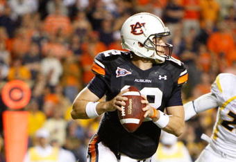 AUBURN, AL - SEPTEMBER 19:  Quarterback Chris Todd #12 of the Auburn Tigers against the West Virginia Mountaineers at Jordan-Hare Stadium on September 19, 2009 in Auburn, Alabama.  (Photo by Kevin C. Cox/Getty Images)