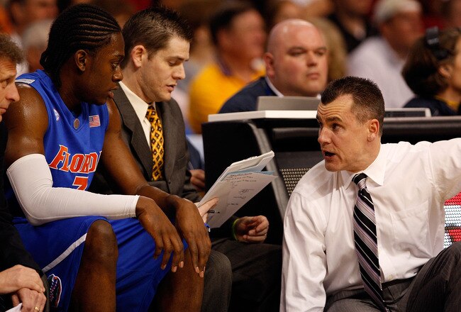 TAMPA, FL - MARCH 13:  Ray Shipman #3 talks with head coach Billy Donovan of the Florida Gators during the game against the Auburn Tigers during the quaterfinal round of the SEC Men's Basketball Tournament on March 13, 2009 at The St. Pete Times Forum in Tampa, Florida.  Auburn defeated Florida 61-58.  (Photo by Chris Graythen/Getty Images)
