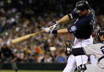 SEATTLE - AUGUST 14:  Russell Branyan #30 of the Seattle Mariners bats against the New York Yankees during the game at Safeco Field on August 14, 2009 in Seattle, Washington.  The Yankees won 4-2.  (Photo by Otto Greule Jr/Getty Images)