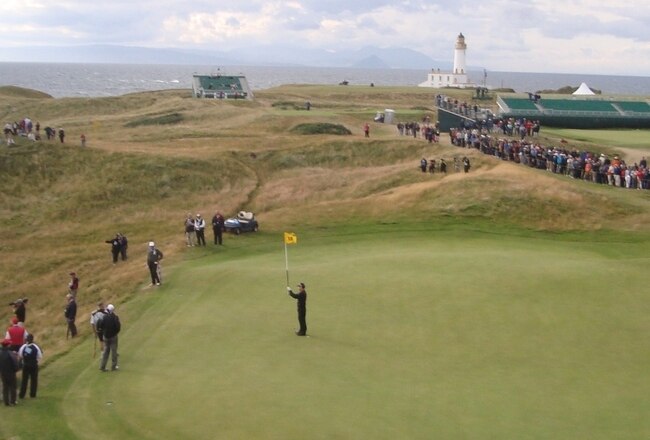 Tomwatsonholdingflagstickbrarticle_crop_650x440