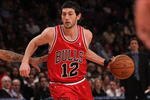 NEW YORK - FEBRUARY 17:  Kirk Hinrich #12 of the Chicago Bulls dribbles the ball against the New York Knicks at Madison Square Garden on February 17, 2010 in New York, New York. NOTE TO USER: User expressly acknowledges and agrees that, by downloading and or using this photograph, User is consenting to the terms and conditions of the Getty Images License Agreement.  (Photo by Nick Laham/Getty Images)