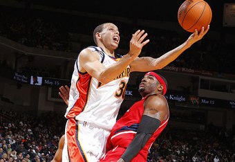 022110curry2_crop_340x234