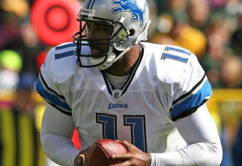 GREEN BAY, WI - OCTOBER 18: Daunte Culpepper #11 of Detroit Lions turns to hand-off against the Green Bay Packers at Lambeau Field on October 18, 2009 in Green Bay, Wisconsin. The Packers defeated the Lions 26-0. (Photo by Jonathan Daniel/Getty Images)