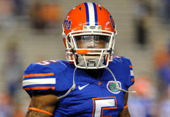 GAINESVILLE, FL - NOVEMBER 7: Cornerback Joe Haden #5 of the Florida Gators sets on defense against the Vanderbilt Commodores  on November 7, 2009 at Ben Hill Griffin Stadium in Gainesville, Florida.  (Photo by Al Messerschmidt/Getty Images) 