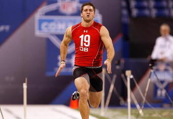 INDIANAPOLIS, IN - FEBRUARY 28: Quarterback Tim Tebow of Florida runs the 40 yard dash during the NFL Scouting Combine presented by Under Armour at Lucas Oil Stadium on February 28, 2010 in Indianapolis, Indiana. (Photo by Scott Boehm/Getty Images)