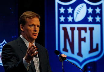 FORT LAUDERDALE, FL - FEBRUARY 05:  Commissioner of the NFL Roger Goodell speaks to members of the media during the NFL Commissioner Press Conference held at the Greater Ft. Lauderdale/Broward County Convention Center as part of media week for Super Bowl XLIV on February 5, 2010 in Fort Lauderdale, Florida.  (Photo by Jonathan Daniel/Getty Images)