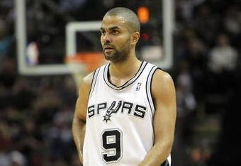 SAN ANTONIO - JANUARY 22:  Guard Tony Parker #9 of the San Antonio Spurs at AT&T Center on January 22, 2010 in San Antonio, Texas.  (Photo by Ronald Martinez/Getty Images)