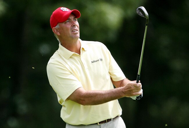 FARMINGDALE, NY - JUNE 17:  Tom Lehman watches his shot during the third day of previews to the 109th U.S. Open on the Black Course at Bethpage State Park on June 17, 2009 in Farmingdale, New York.  (Photo by Andy Lyons/Getty Images)